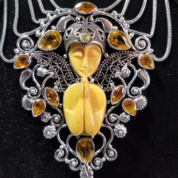 BREATHTAKING NECKLACE NWOT - Picture 3 of 8